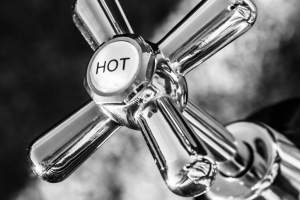 Hot tap